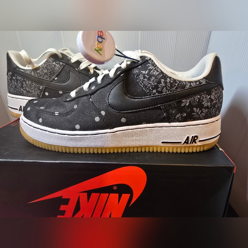 Rare !!!!  POLKA AND LACE AIR FORCE 1  WOMENS 6.5  LIKE NEW*** AUTHENTICATED
